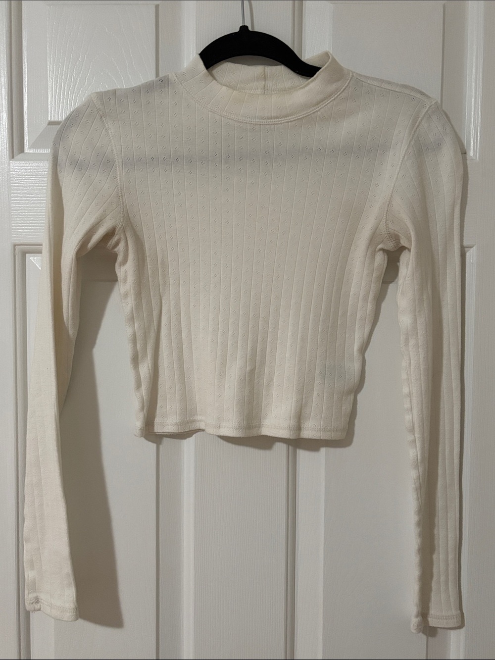 American Eagle Cream Ribbed Mock Neck Top